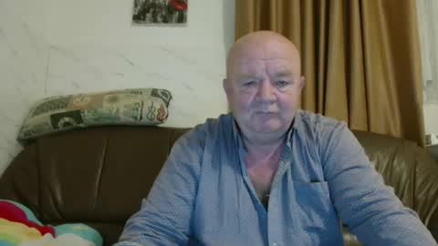 fullballs6 online show from 12/21/25, 03:13