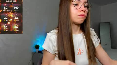 Snapshot of fun__nd__bun chatting on 05/14/26, 01:34 fun__nd__bun online show from 05/14/26, 01:34