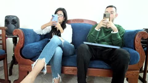 Snapshot of funcouple1985 chatting on 12/13/24, 01:12 Sammygirl tommy guy friends with benefits online show from 12/13/24, 01:12