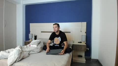 Snapshot of funcouple1985 chatting on 03/06/25, 07:32 Sammygirl tommy guy friends with benefits online show from 03/06/25, 07:32