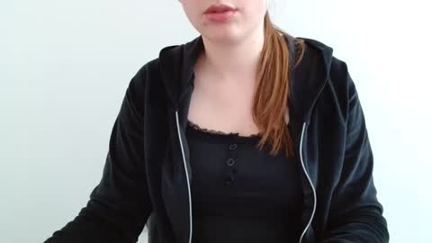 Emma online show from 04/23/26, 10:03