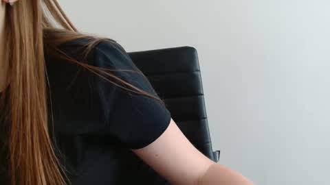 Snapshot of funemma000 chatting on 05/06/26, 07:57 Emma online show from 05/06/26, 07:57