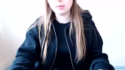 Snapshot of funemma000 chatting on 06/16/26, 08:06 Emma online show from 06/16/26, 08:06