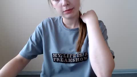 Snapshot of funemma000 chatting on 07/04/26, 09:04 Emma online show from 07/04/26, 09:04