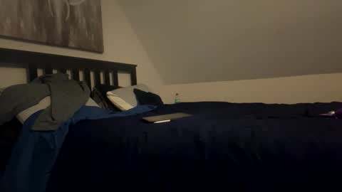 Curious guy showing off online show from 10/29/25, 03:42