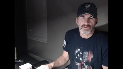 funfitmalelv2 online show from 01/08/25, 12:37