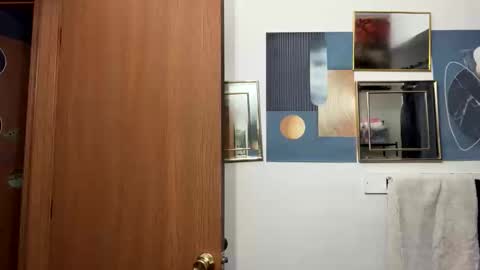 Snapshot of funflirt97 chatting on 12/15/25, 06:45 Linnys Palace online show from 12/15/25, 06:45