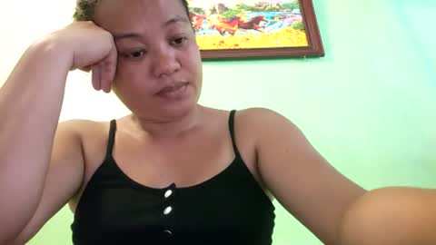 Snapshot of funluvnpinay4u chatting on 08/01/26, 03:17 MAE online show from 08/01/26, 03:17