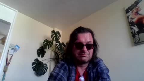 Snapshot of funn333222 chatting on 06/14/26, 05:04 funn333222 online show from 06/14/26, 05:04