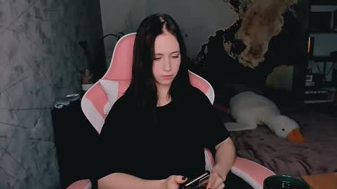 Eva online show from 12/21/25, 05:20