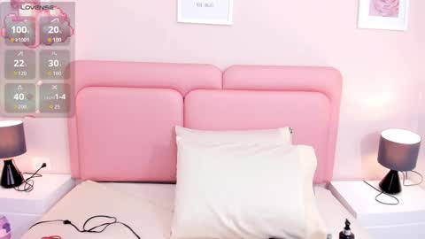 Samantha online show from 10/22/25, 01:22