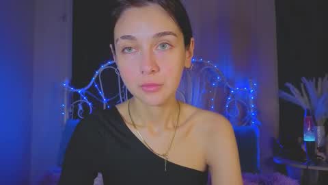 Tiffany online show from 09/17/25, 11:28