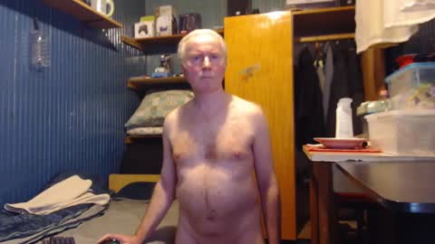 Snapshot of furosz chatting on 02/08/25, 06:44 furosz online show from 02/08/25, 06:44