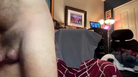 Snapshot of furryhugs69 chatting on 10/26/25, 01:28 Erich online show from 10/26/25, 01:28