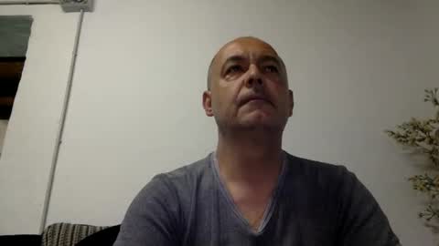 Snapshot of futbolin95 chatting on 05/10/26, 04:45 futbolin95 online show from 05/10/26, 04:45