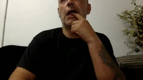 Snapshot of futbolin95 chatting on 06/12/26, 09:03 futbolin95 online show from 06/12/26, 09:03