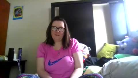 fuzzypeaches87 online show from 03/21/26, 05:27