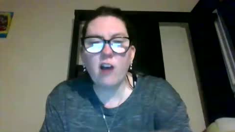 fuzzypeaches87 online show from 04/06/26, 04:10