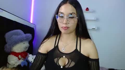 Victoria online show from 02/27/25, 07:58