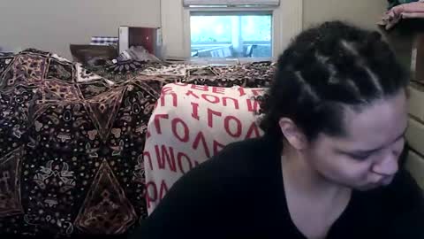 noturfae online show from 04/07/26, 09:15