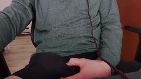 Snapshot of g35josh chatting on 01/30/25, 11:13 G35josh online show from 01/30/25, 11:13