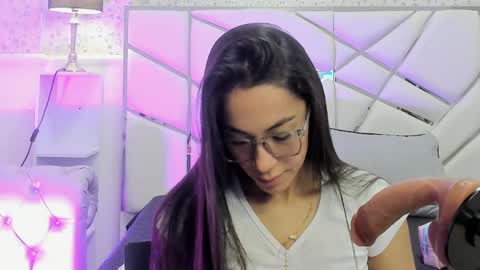 Snapshot of gabbieskinny chatting on 04/27/26, 11:30 gabbieskinny online show from 04/27/26, 11:30