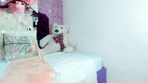 Gaby Fox online show from 04/17/26, 10:02