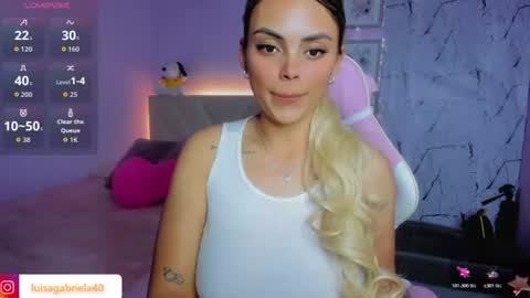 Snapshot of gabby_prieto chatting on 08/10/26, 01:20 Gaby online show from 08/10/26, 01:20