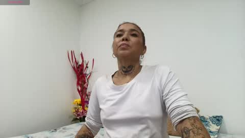 Snapshot of gabbymichel chatting on 05/19/26, 10:27 gabbymichel online show from 05/19/26, 10:27