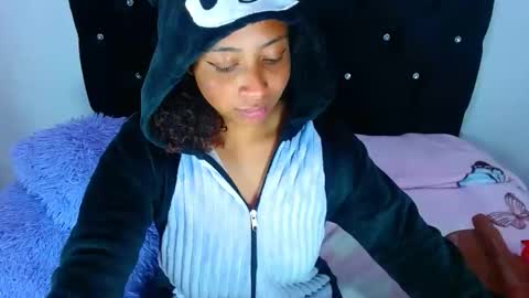 gabi_jhons_23 online show from 12/14/25, 08:30