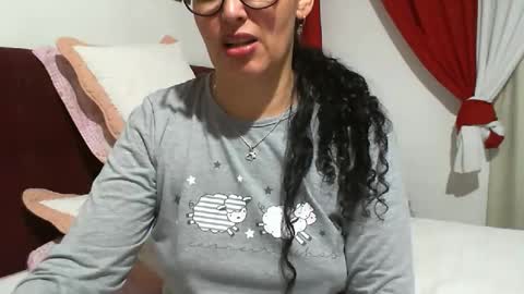 gaby  layla online show from 05/15/26, 10:39