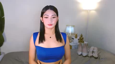 gabriela_deluxe online show from 12/01/25, 04:12