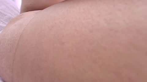 Snapshot of gabriela_leone chatting on 02/27/25, 11:26 gabriela online show from 02/27/25, 11:26