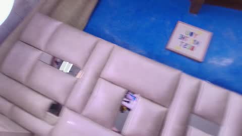 Snapshot of gabriela_leone chatting on 03/11/25, 07:25 gabriela online show from 03/11/25, 07:25
