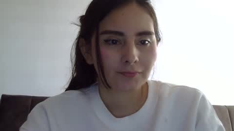Snapshot of gabriela_miller_2 chatting on 10/07/25, 04:04 Gabriela Miller online show from 10/07/25, 04:04