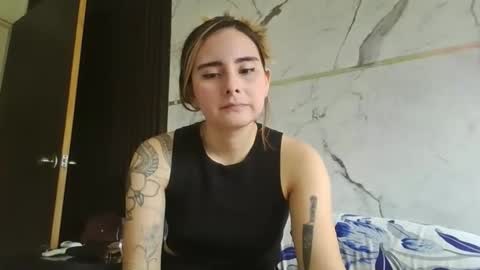 Gabriela Miller online show from 12/05/25, 04:25