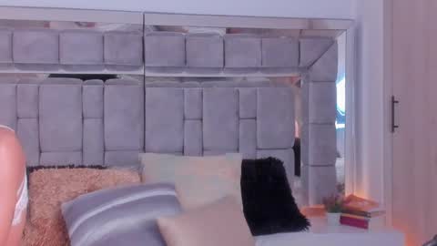 Gabriela Montes online show from 12/02/24, 01:58