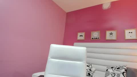 Gabriela salgado online show from 02/14/25, 10:59