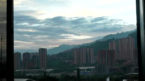 Gabriela salgado online show from 10/14/25, 10:49