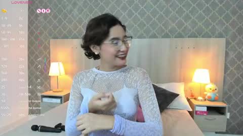 Snapshot of gabriela_vargas chatting on 04/30/26, 08:26 Gabriela Vargas online show from 04/30/26, 08:26
