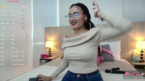 Snapshot of gabriela_vargas chatting on 06/07/26, 07:50 Gabriela Vargas online show from 06/07/26, 07:50