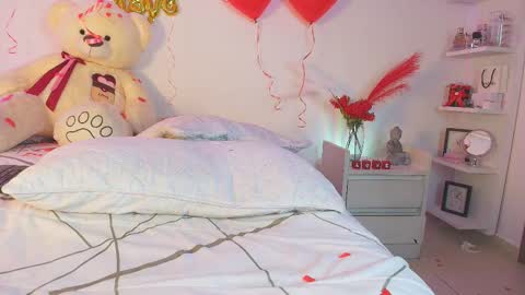   online show from 02/15/26, 07:51