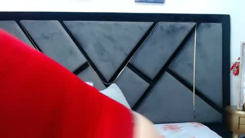 Snapshot of gabrieladurann chatting on 02/07/25, 07:38 GABRIELA online show from 02/07/25, 07:38