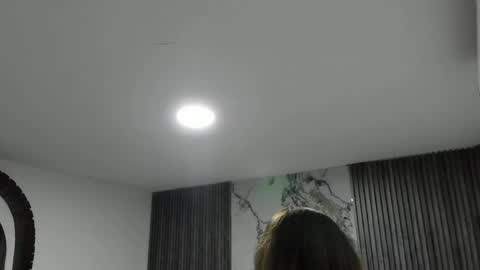 Gabriela Kassi online show from 04/06/26, 11:00