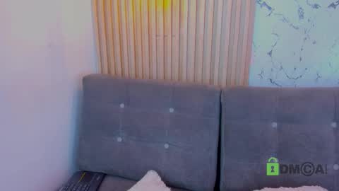 Gabriela Evans MS online show from 11/05/25, 03:06