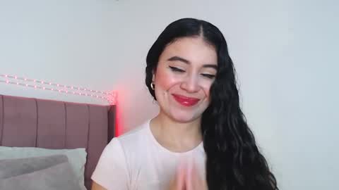 GabrielaRossa online show from 04/12/26, 08:47