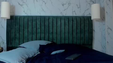 gabriell_ramirez_ online show from 02/04/25, 06:36