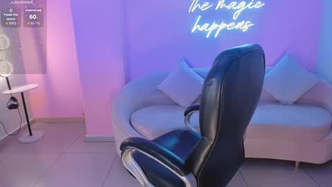 Gabriella Lee online show from 10/10/25, 03:16