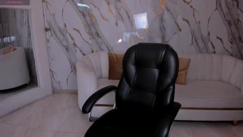 Gabriella Lee online show from 12/16/25, 02:49