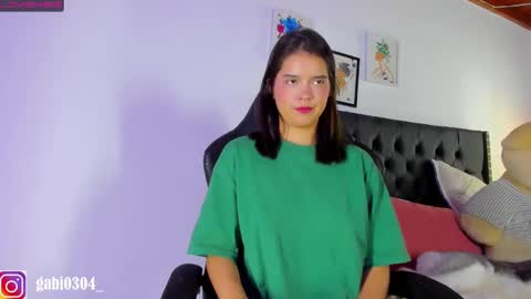 Snapshot of gabriiieela_ chatting on 03/03/25, 01:31 Sara   online show from 03/03/25, 01:31